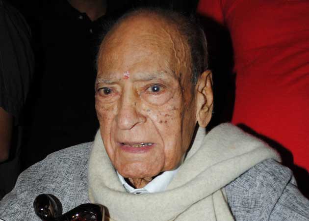 Actor AK Hangal critical, admitted to hospital